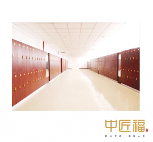 医院更衣室