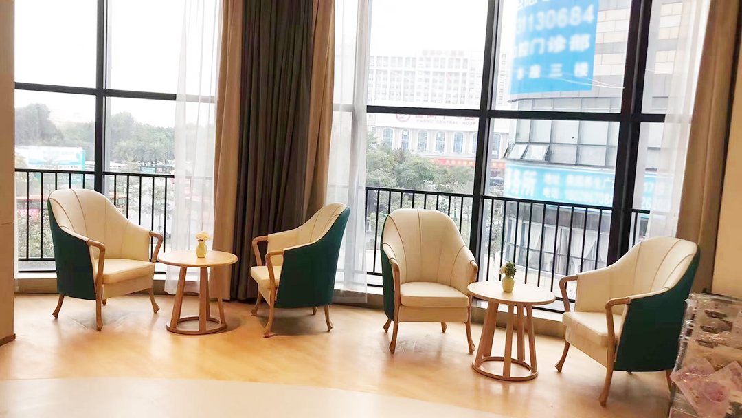 老人休闲区适老化沙发